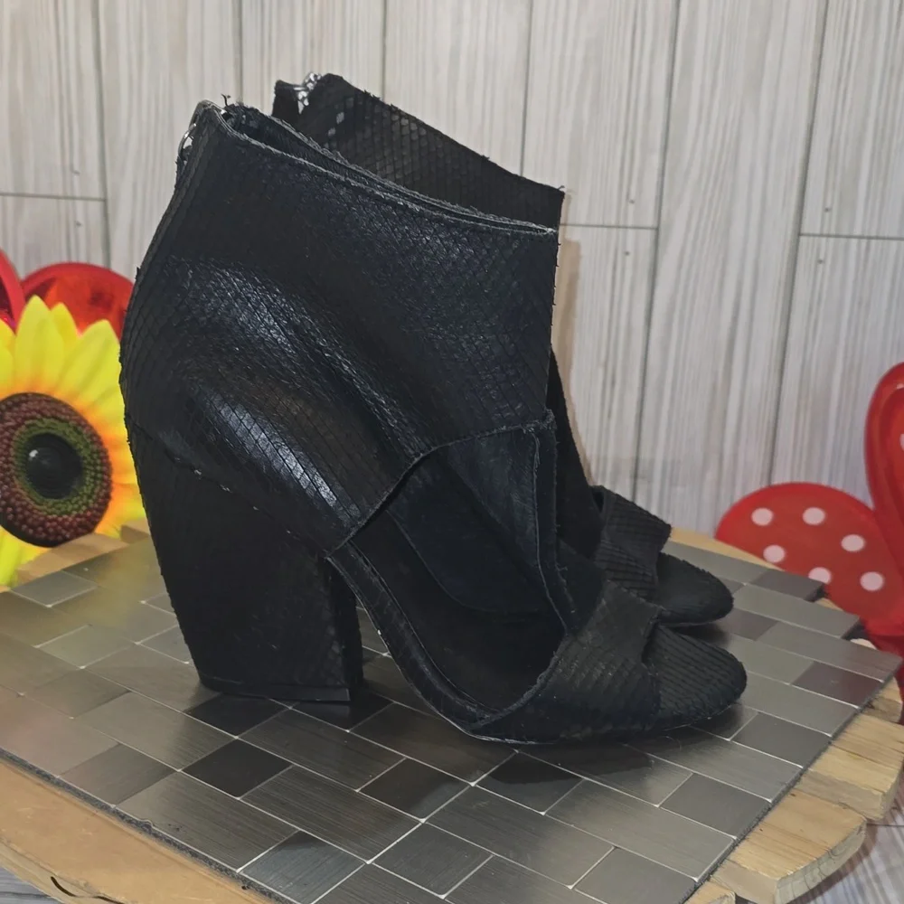 Mia Limited‎ Edition Rogue Black Textured Leather Booties